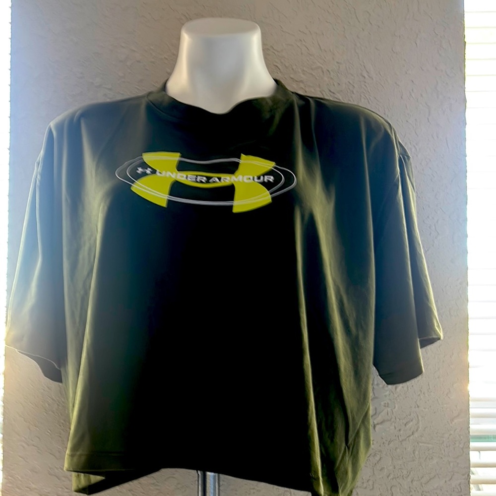 Under Armour  Green T-Shirt